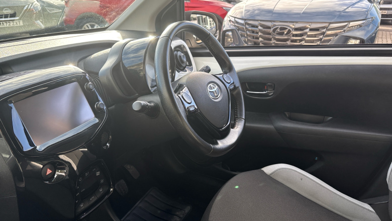 Toyota Aygo 1.0 VVT-i X-Press 5dr Petrol Hatchback